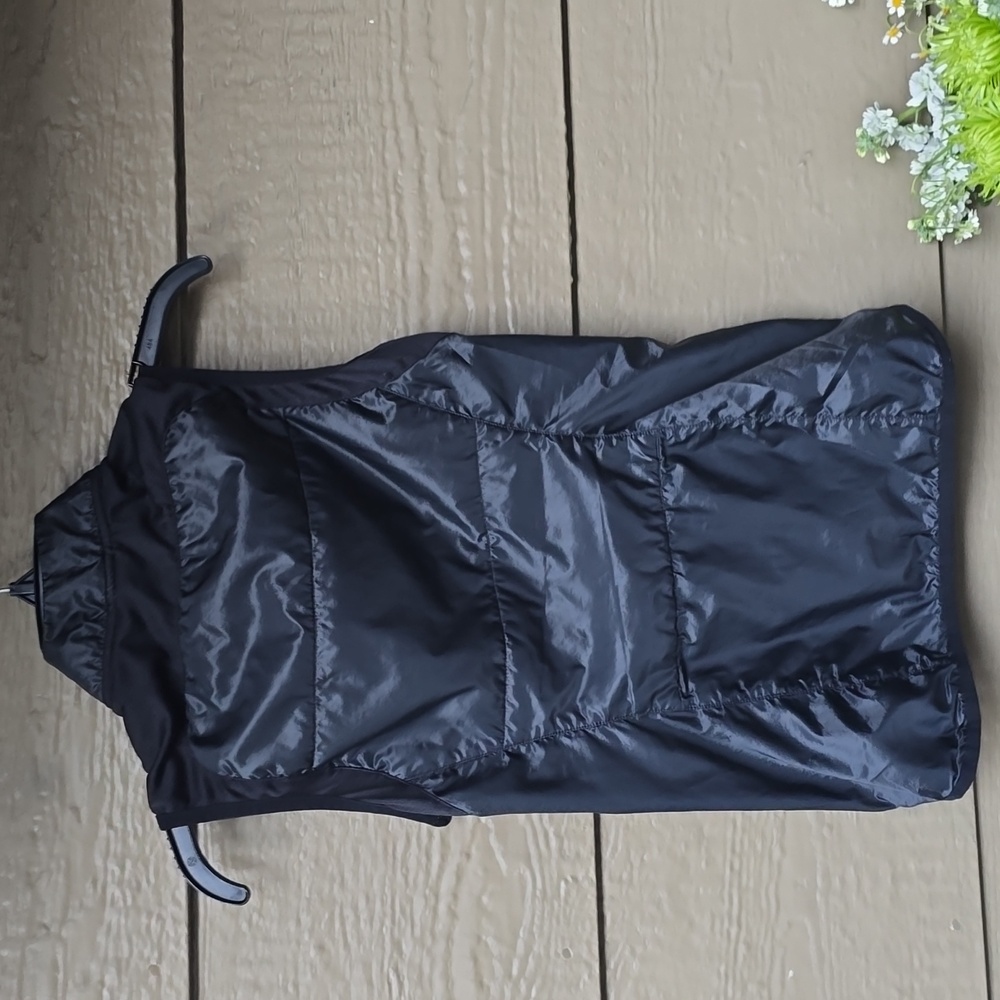 Nike Women's Black Lightweight polyfill Running Vest Xs - Picture 13 of 13